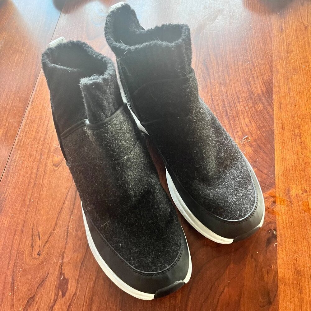 Merrell Women's Cloud Renew Bluff Pull On Winter‎ Boots Black